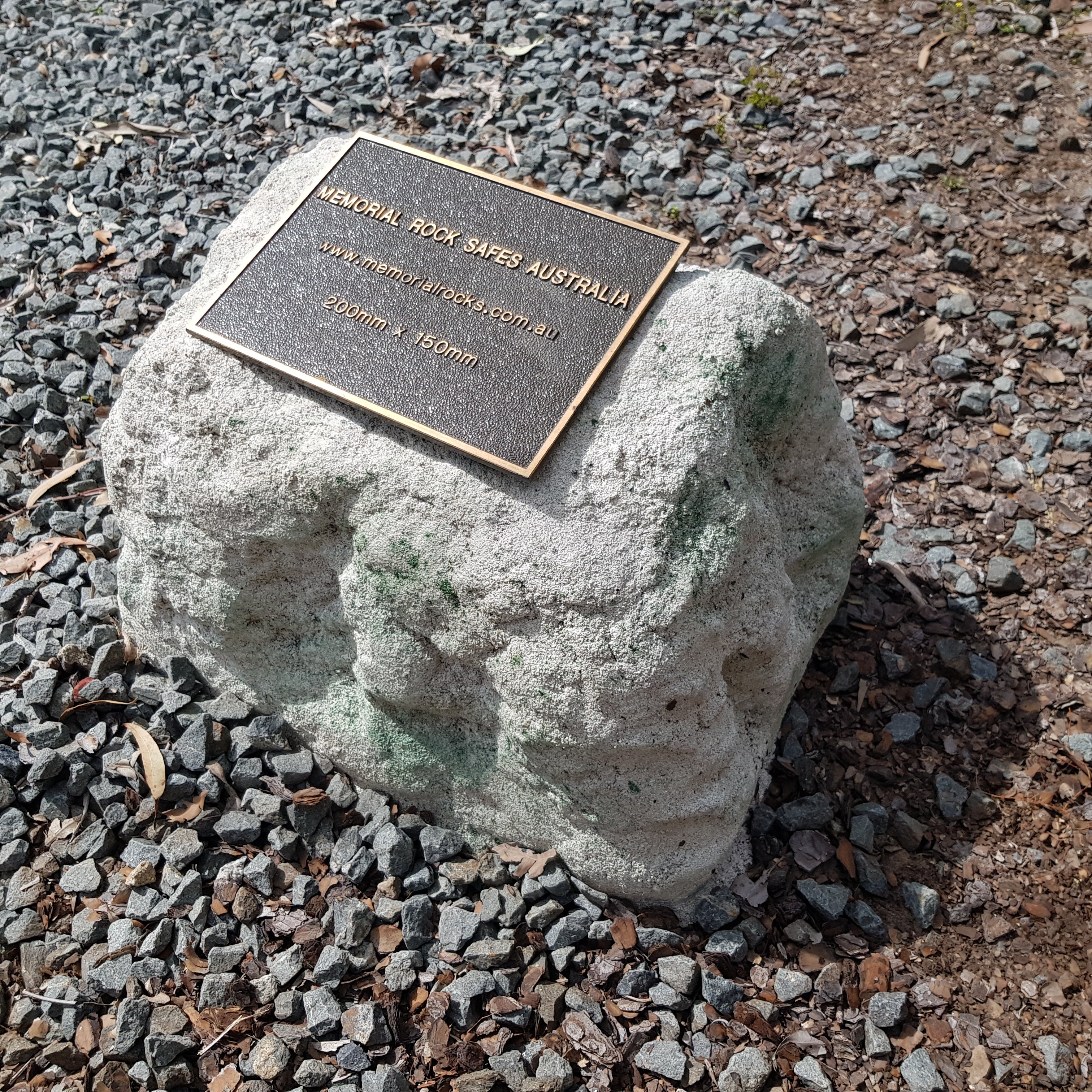 Memorial Rock Urn 1711 Large White