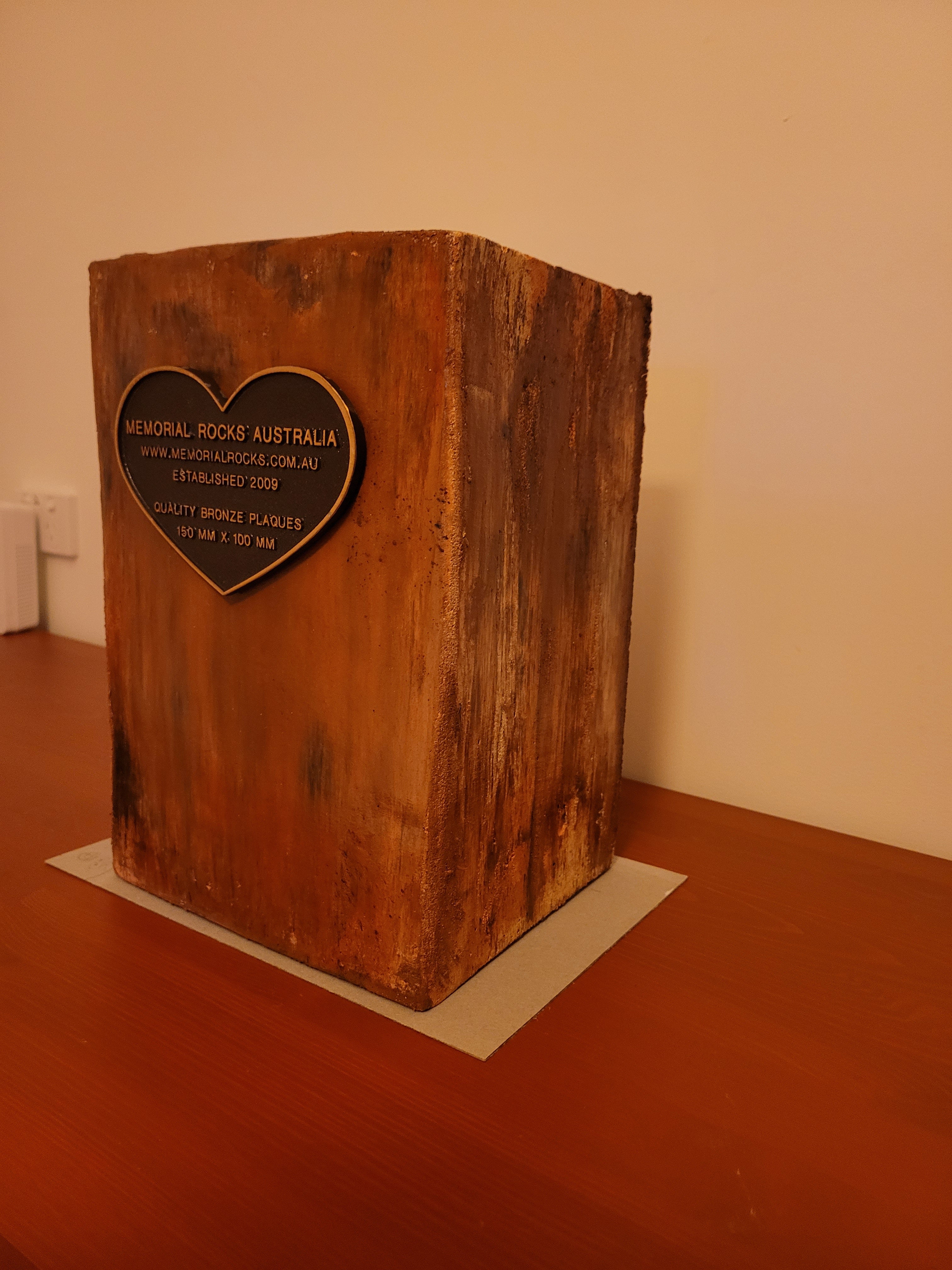 Indoor / Outdoor Memorial Urn for ashes no. 1758