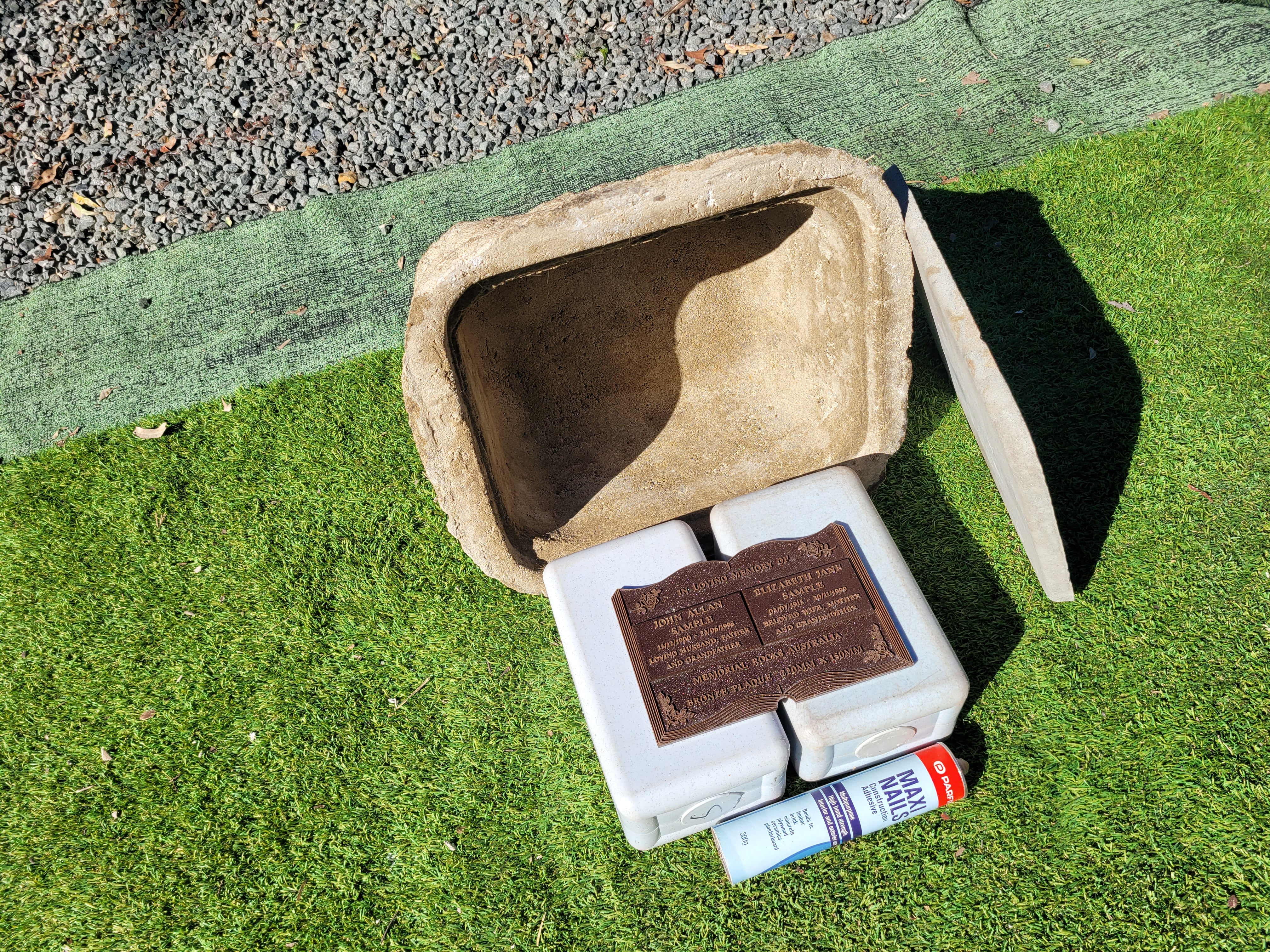 Memorial Rock Urn 1879 Large Double Natural Riversand