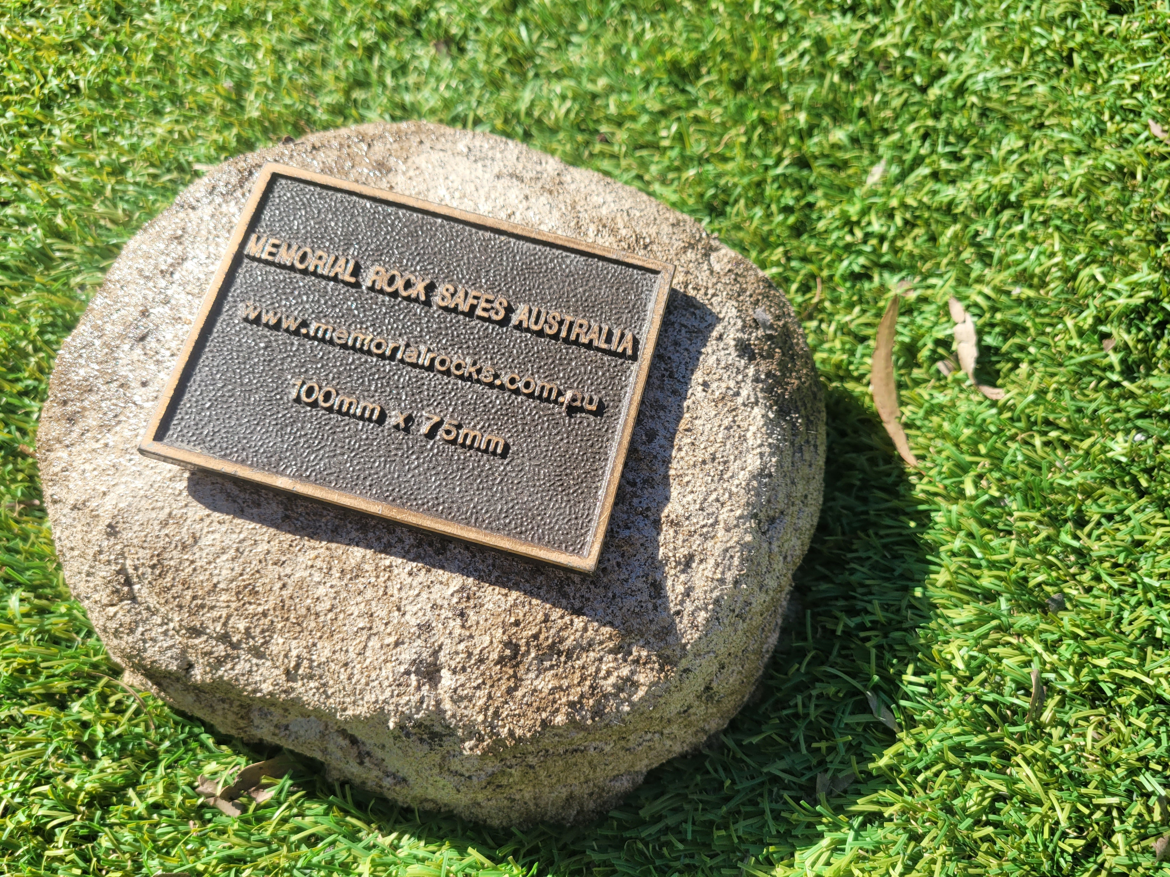 Partial Ash Rock Urn PA 1881 Natural Riversand