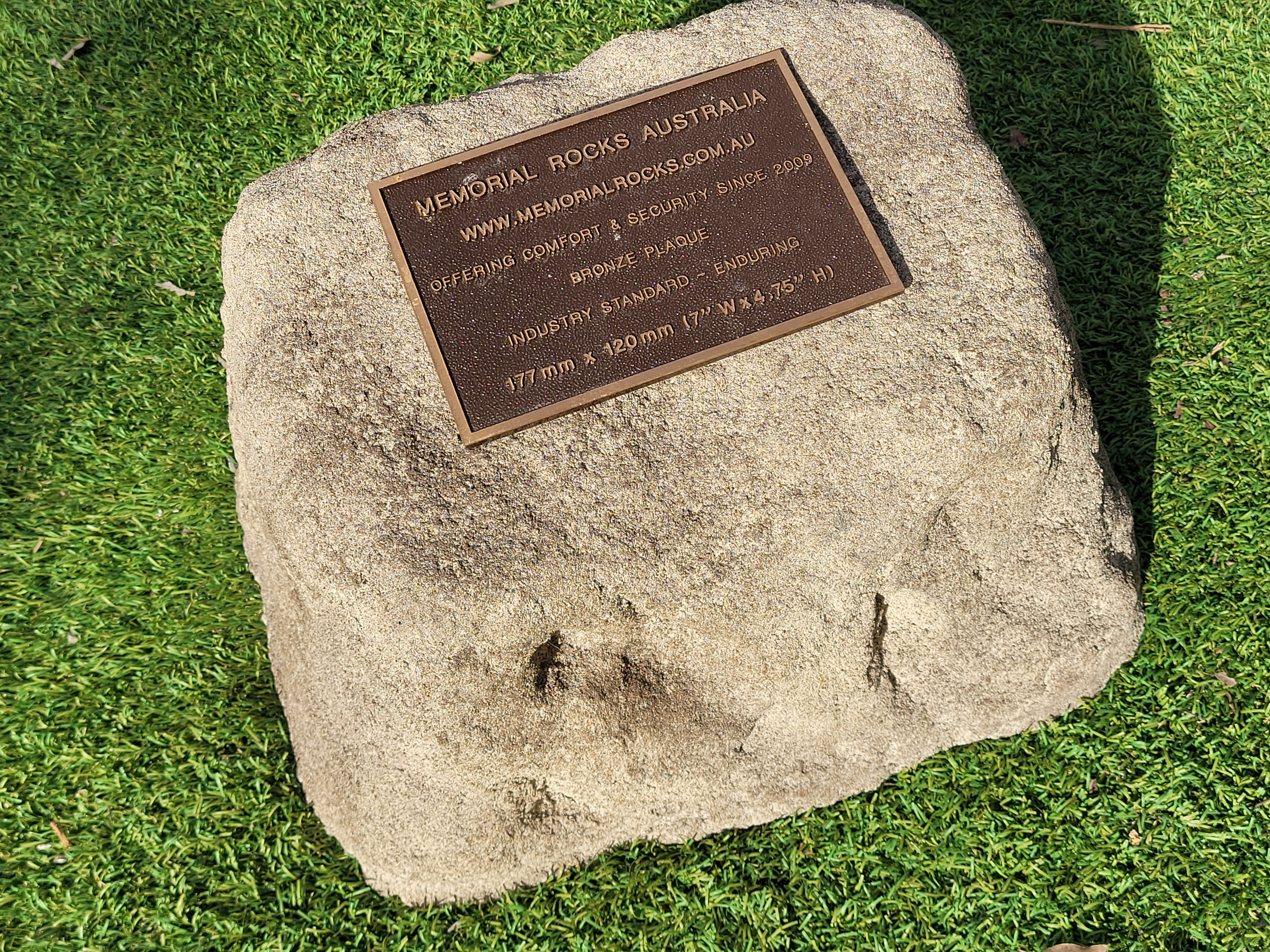 Memorial Rock Urn 1902  Large Natural Riversand