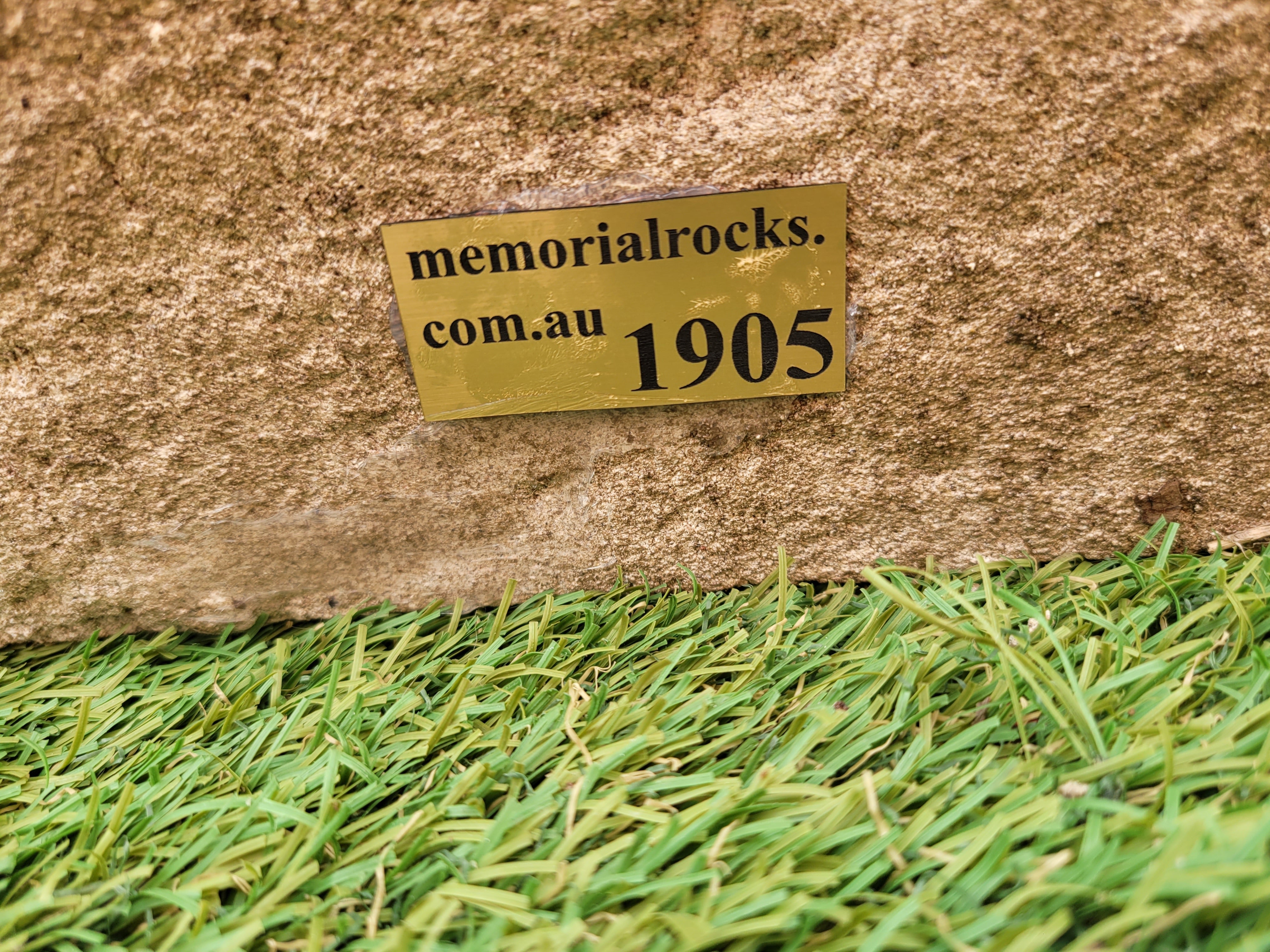 Memorial Rock Urn 1905 Large Double Natural Riversand