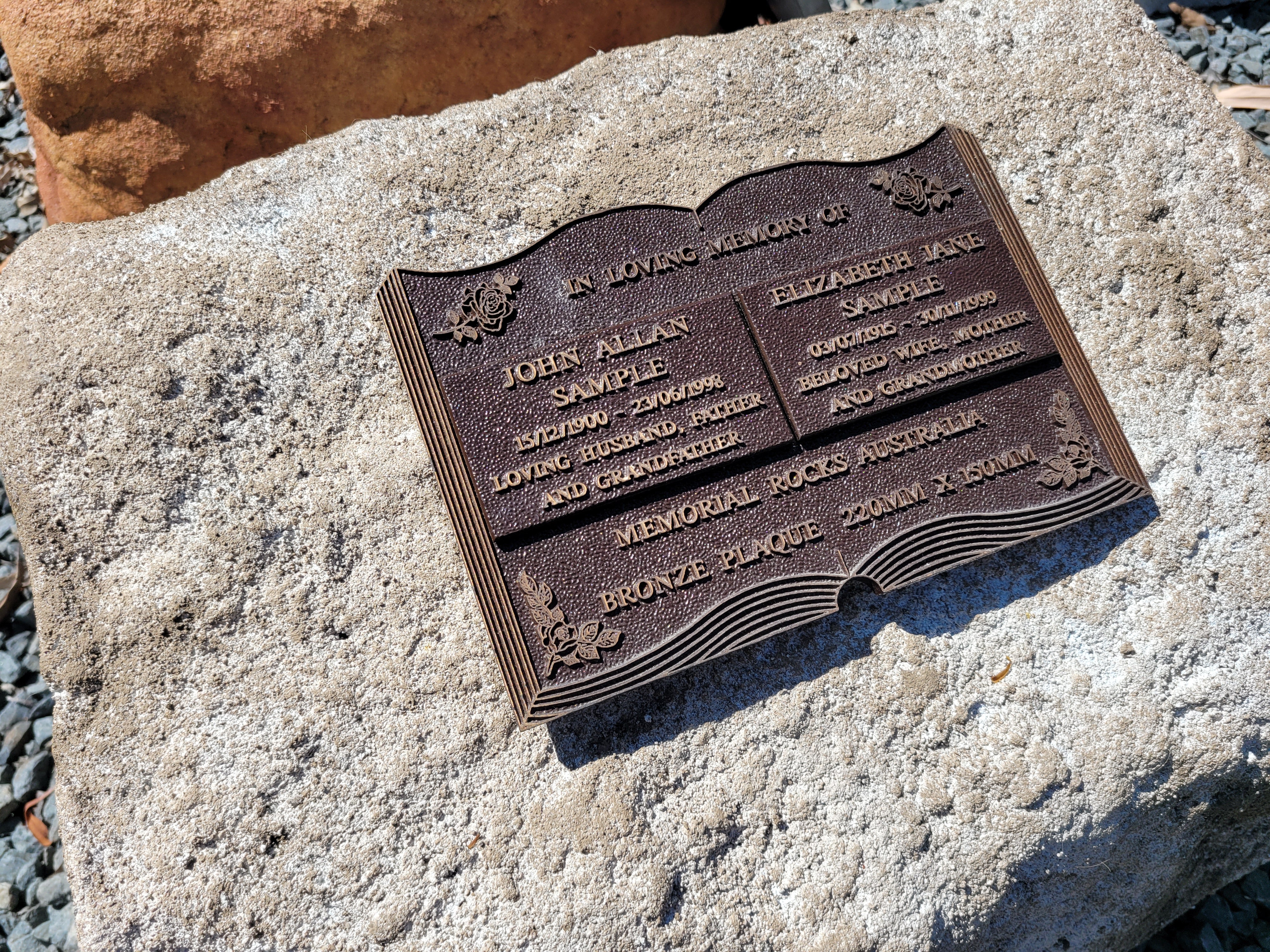 Memorial Rock Urn 1910 Extra-Large  Natural Riversand