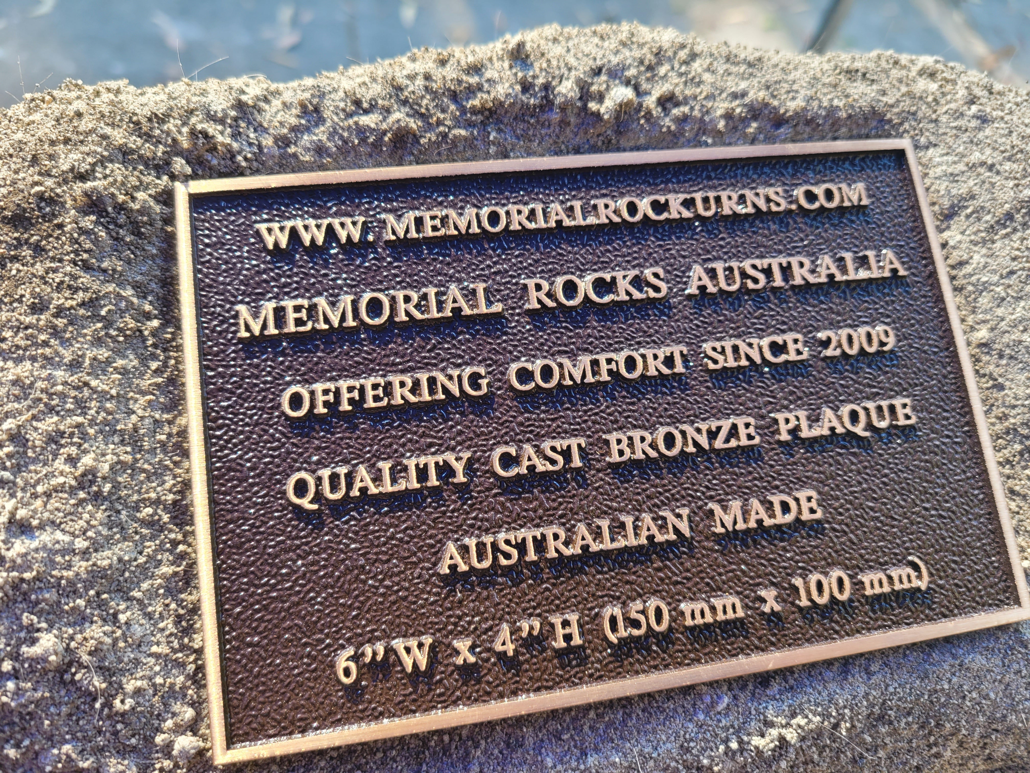 Memorial Rock Urn 1912 Regular Natural Riversand