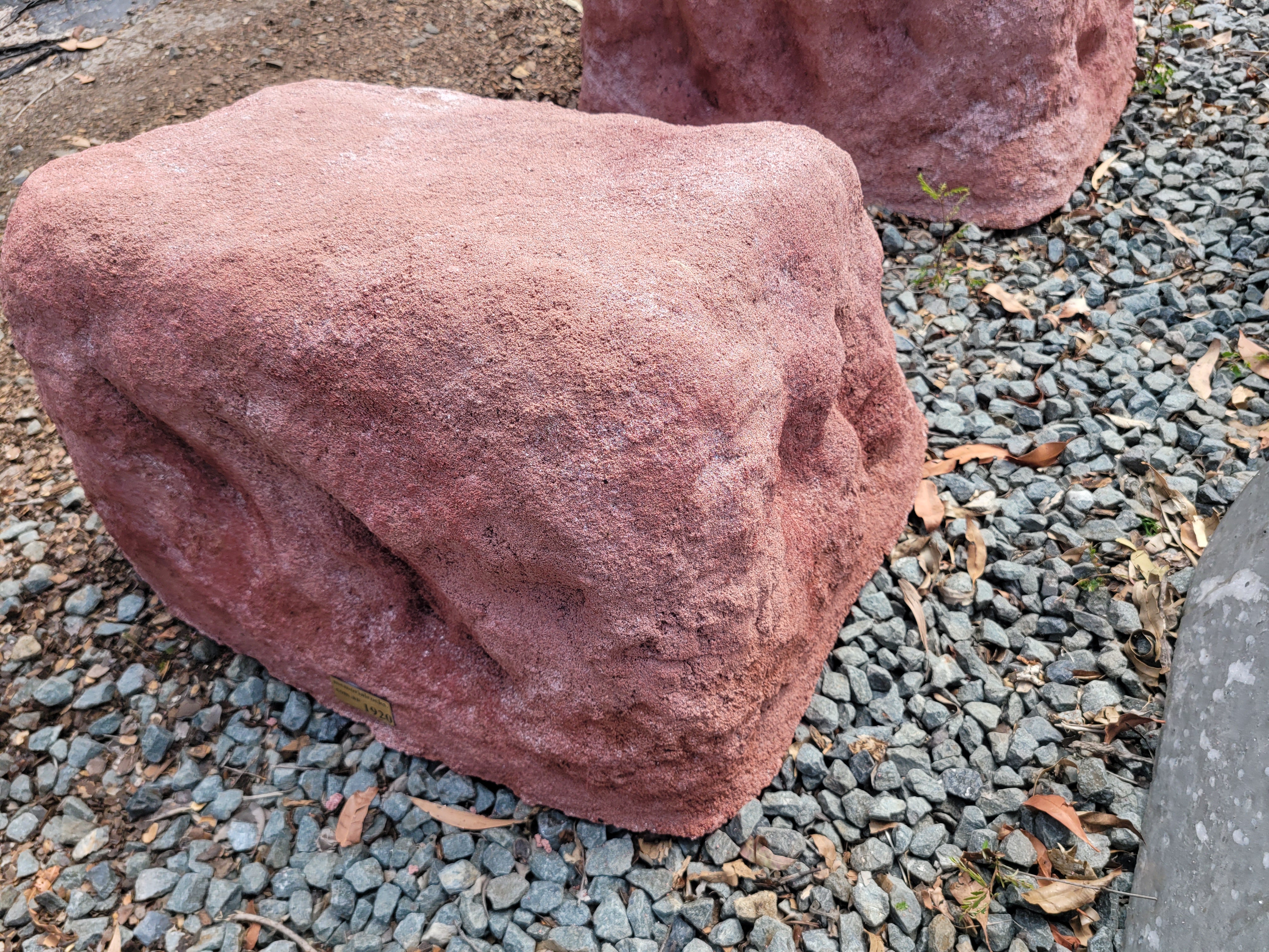 Memorial Rock Urn 1920 Extra-Large  Pink / Red