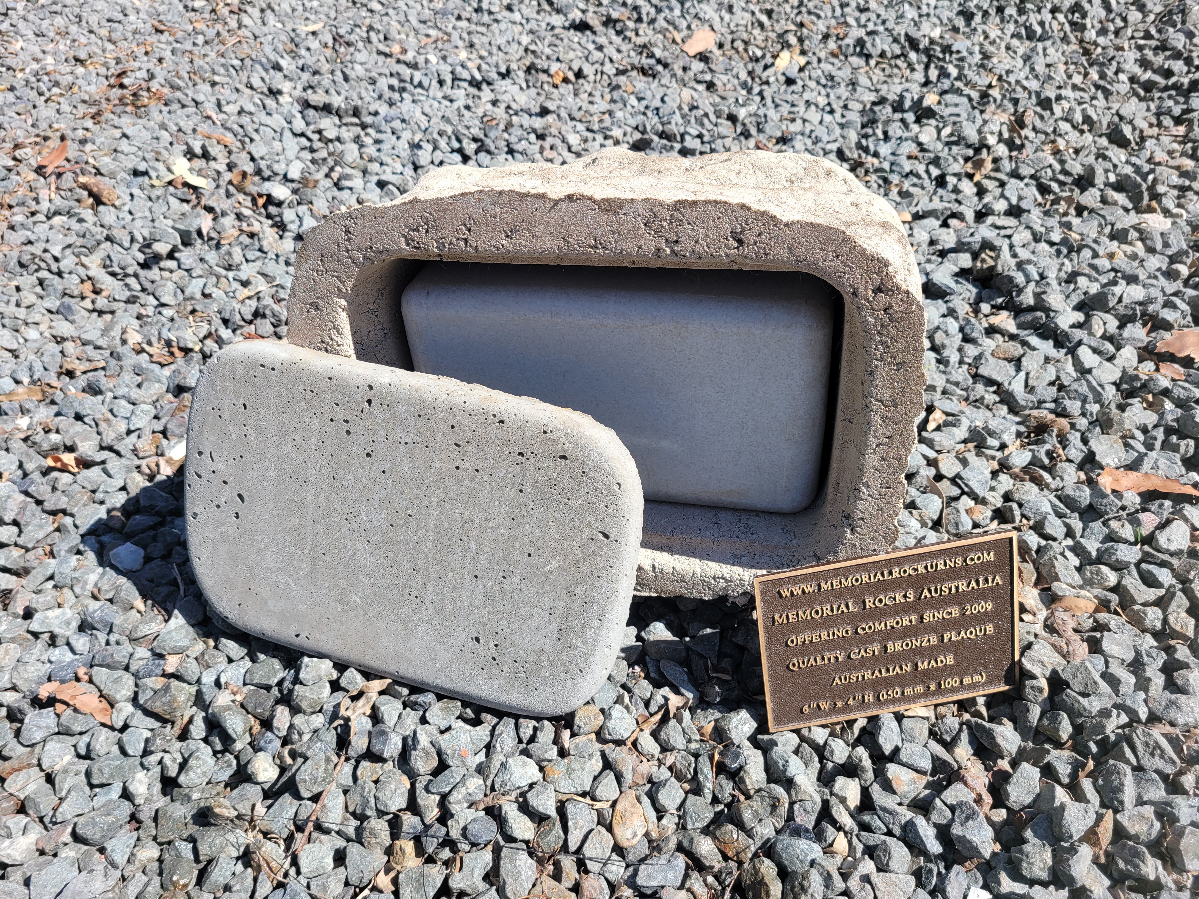 Memorial Rock Urn 2041 Regular Natural Riversand