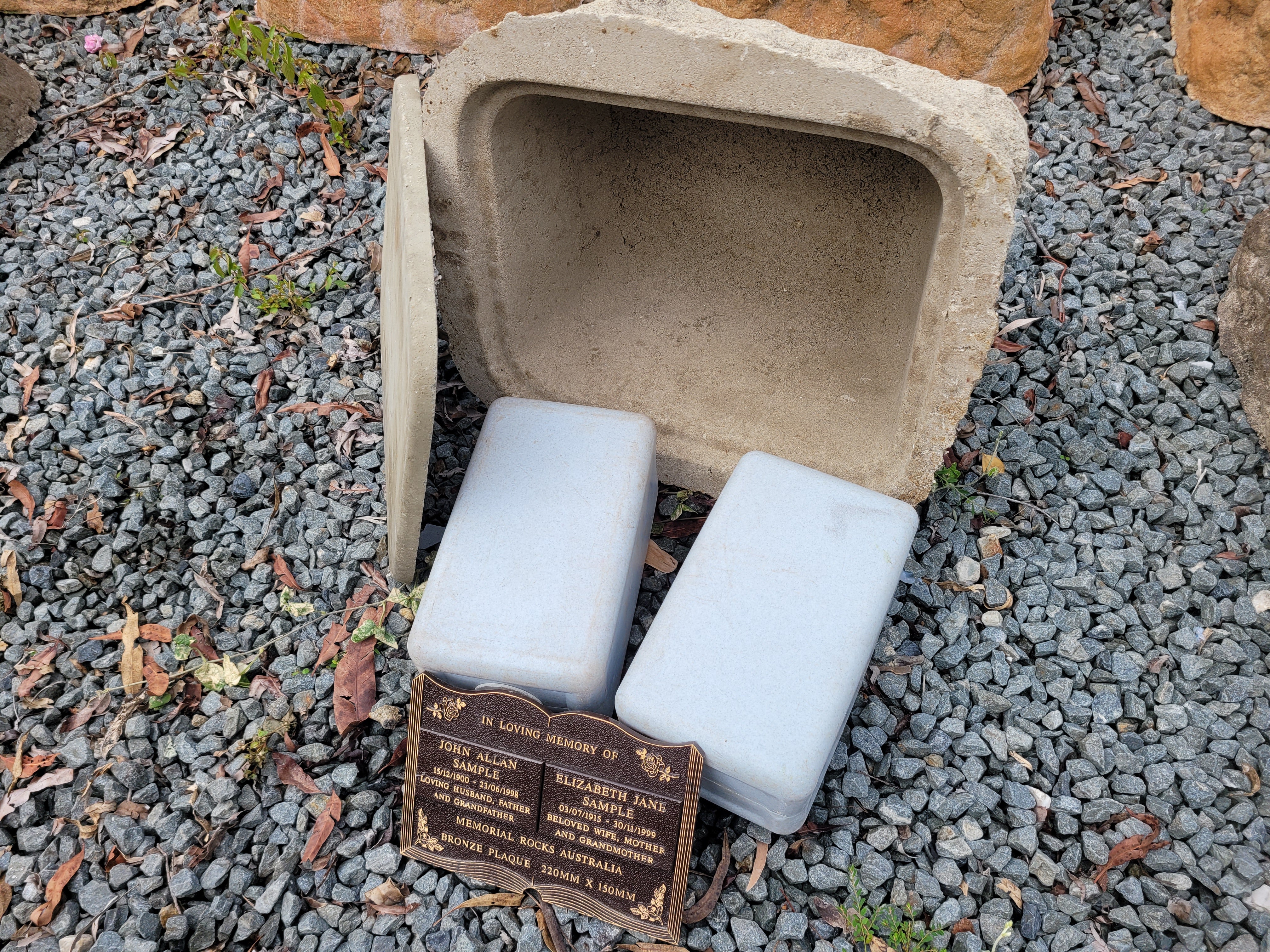 Memorial Rock Urn 2062 Large Double Natural Riversand