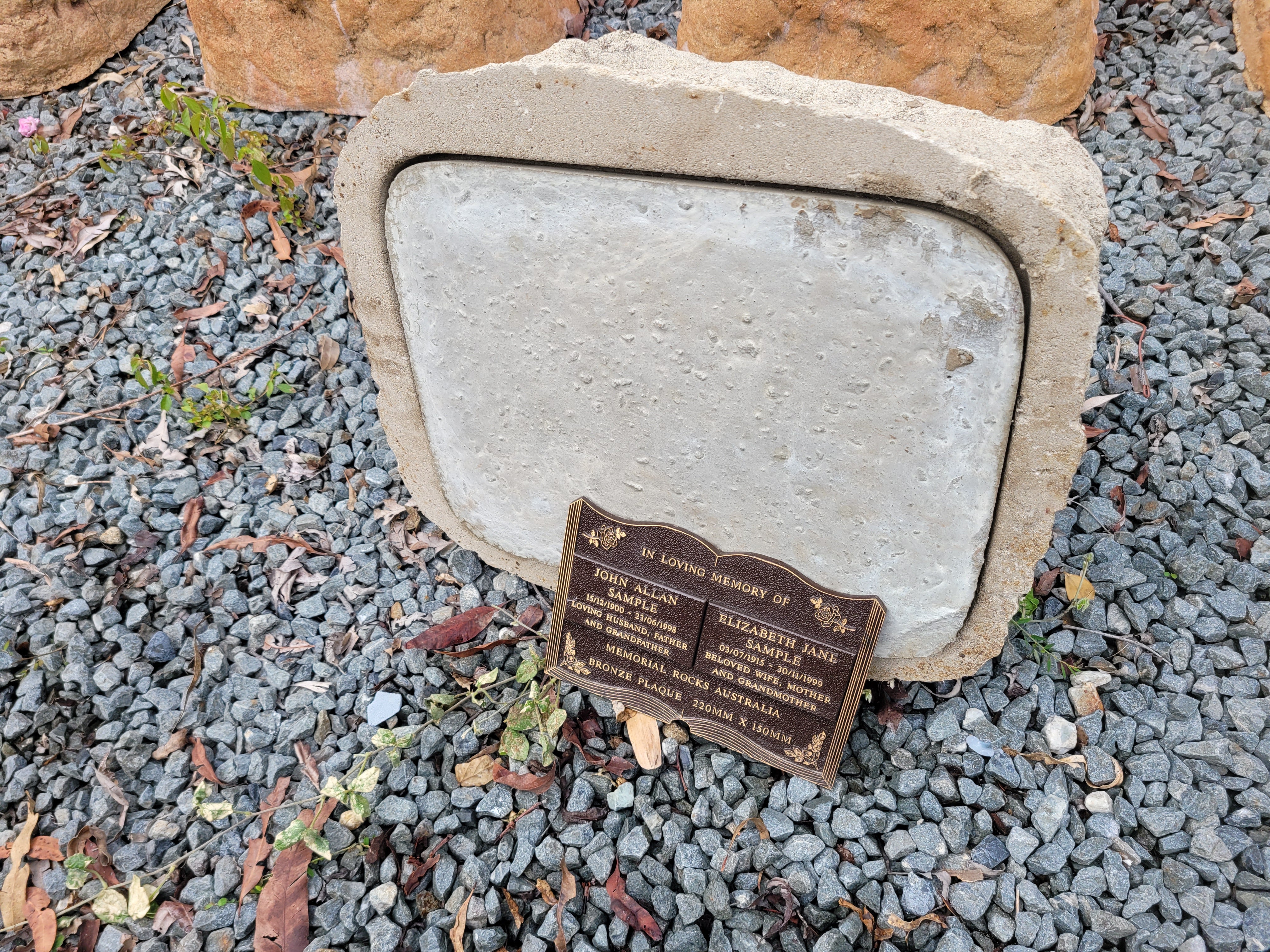 Memorial Rock Urn 2062 Large Double Natural Riversand