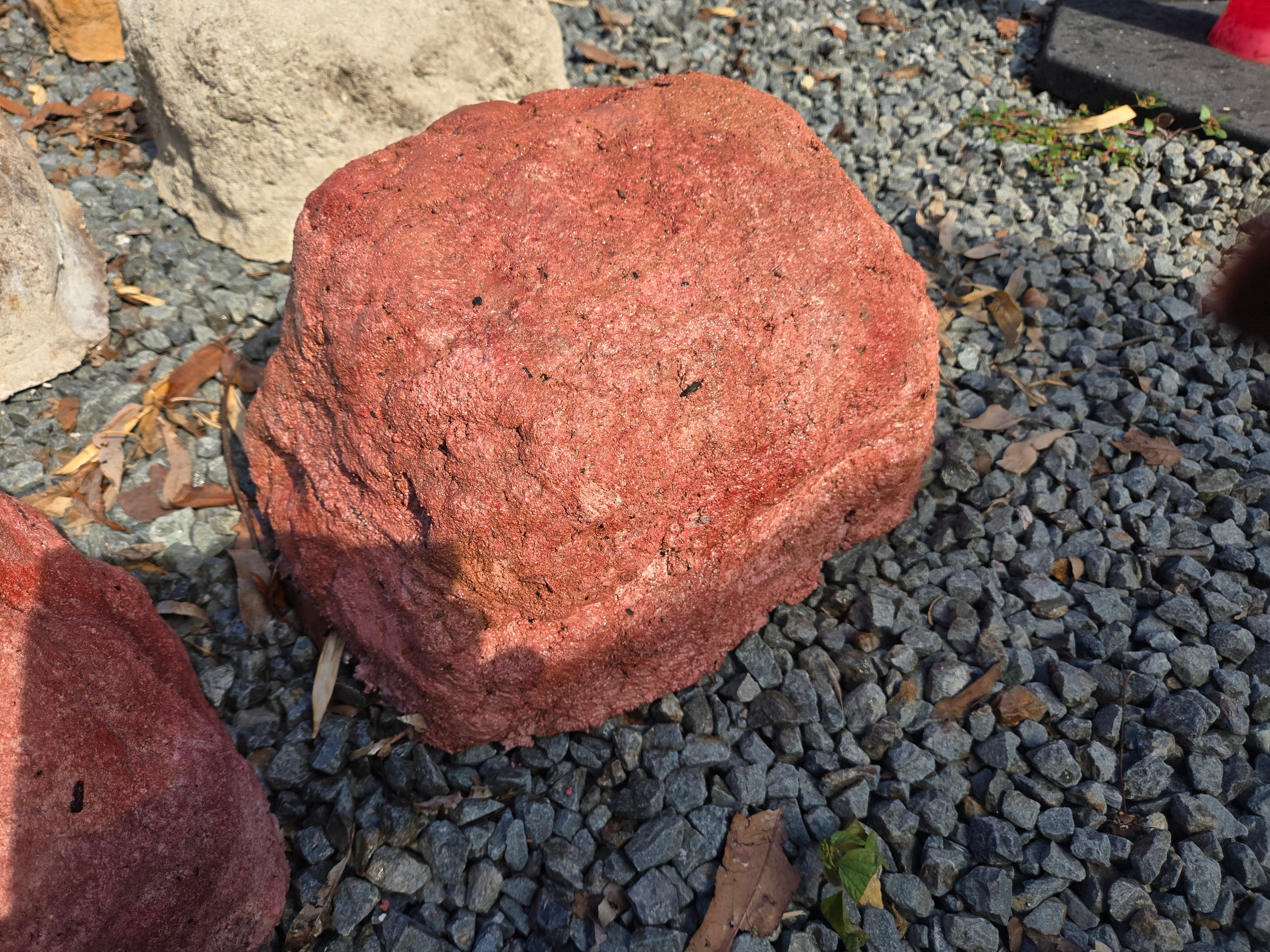 Memorial Rock Urn 2127 Regular Red