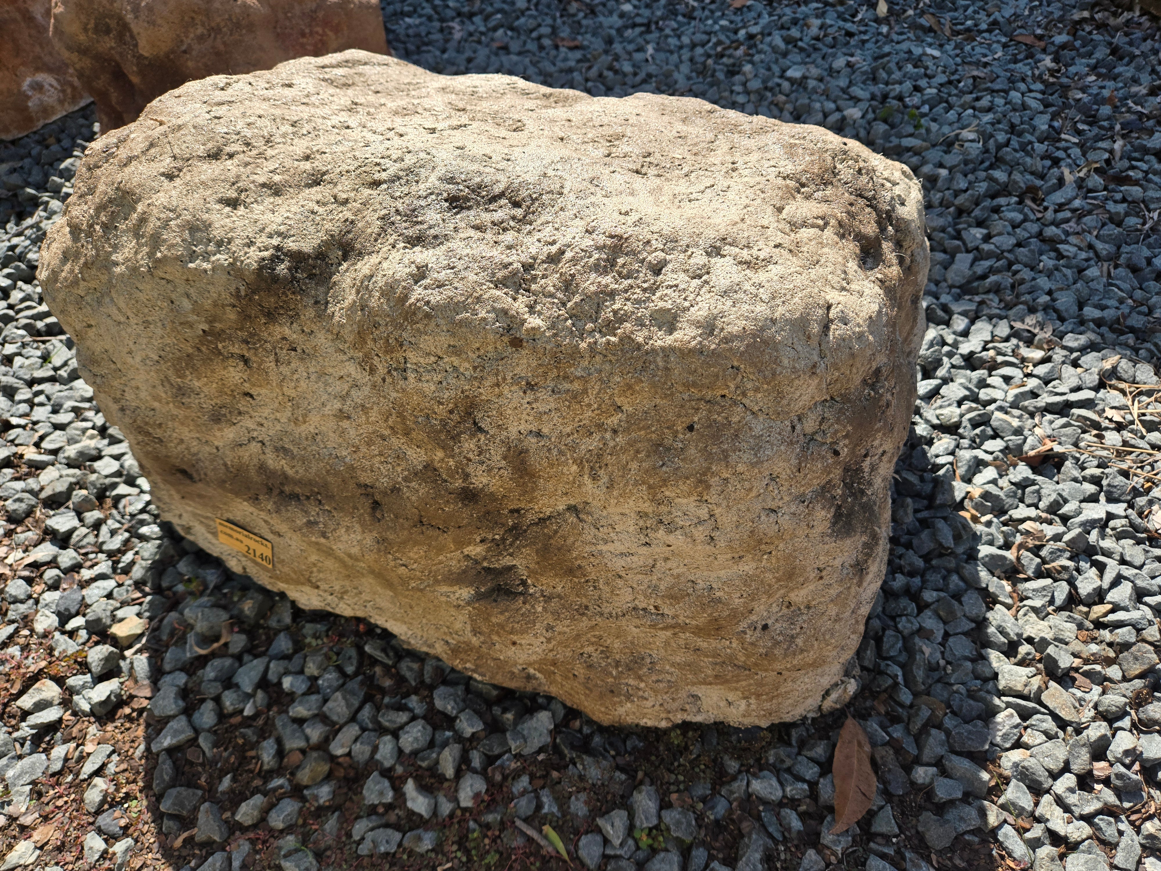 Memorial Rock Urn 2140 Extra-Large  Natural Riversand