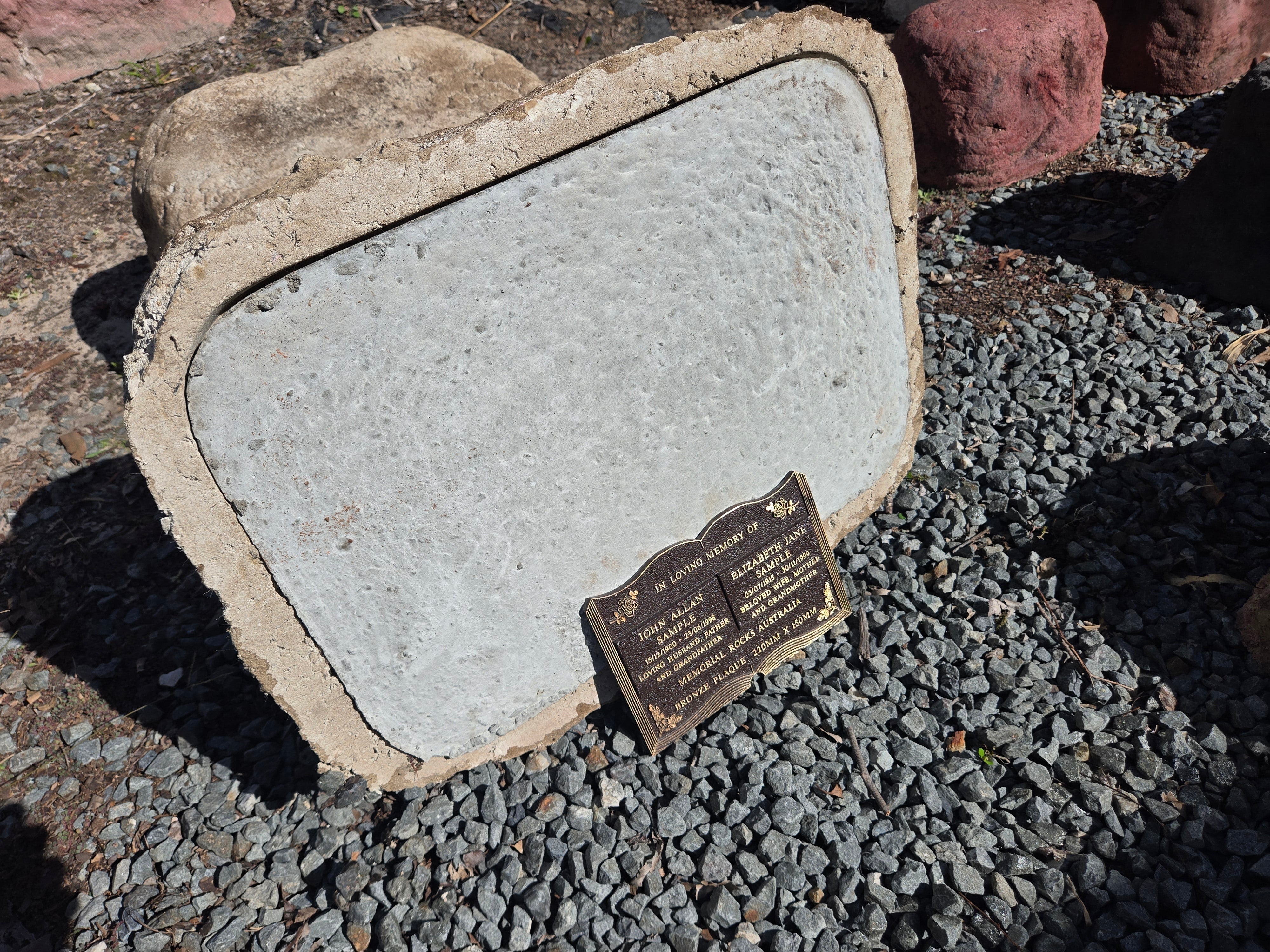 Memorial Rock Urn 2140 Extra-Large  Natural Riversand