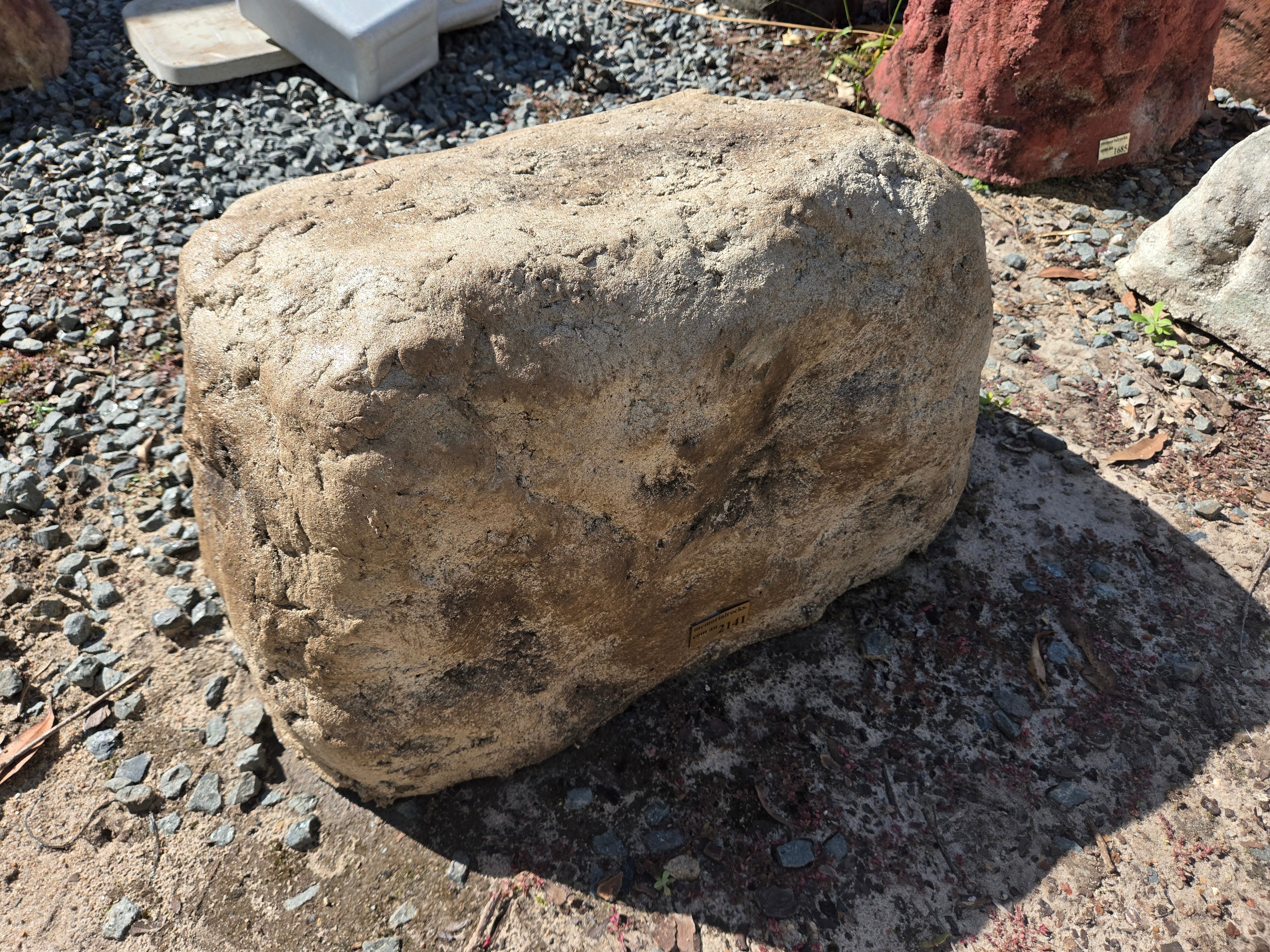 Memorial Rock Urn 2141 Extra-Large  Natural Riversand