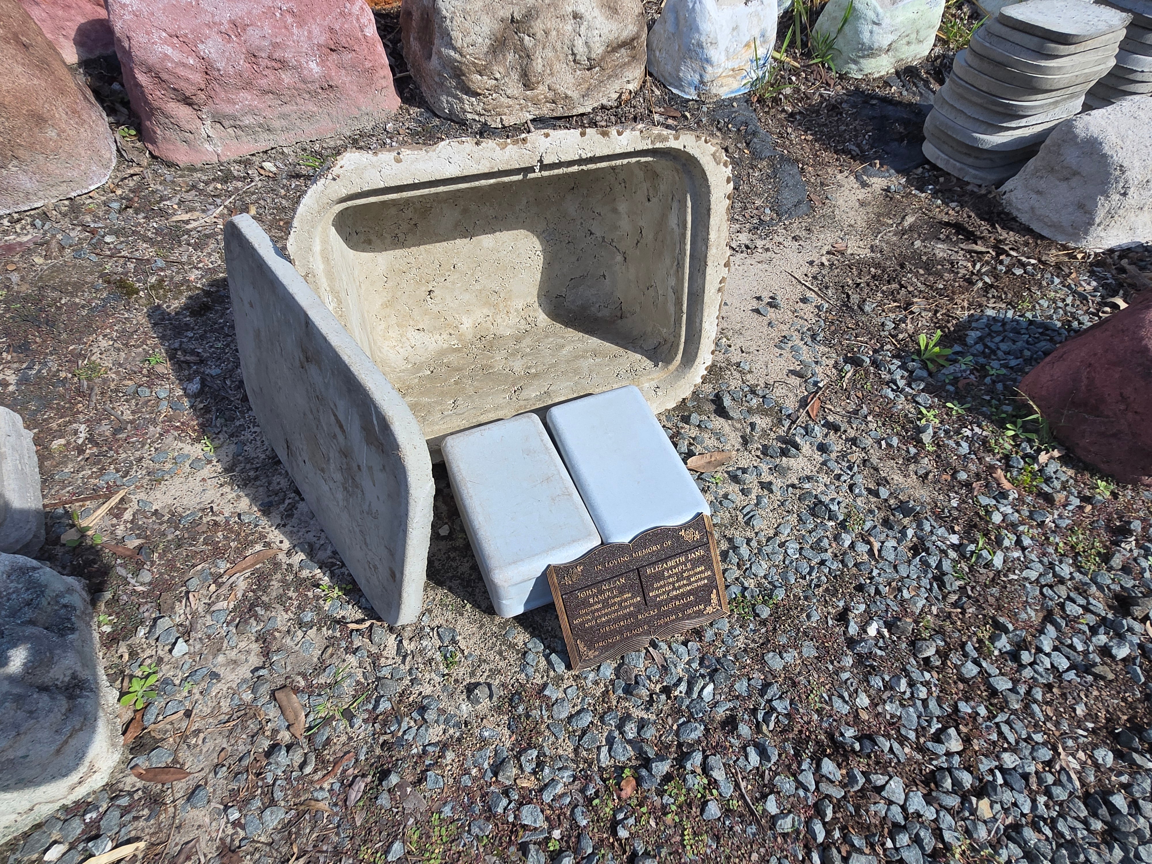 Memorial Rock Urn 2141 Extra-Large  Natural Riversand