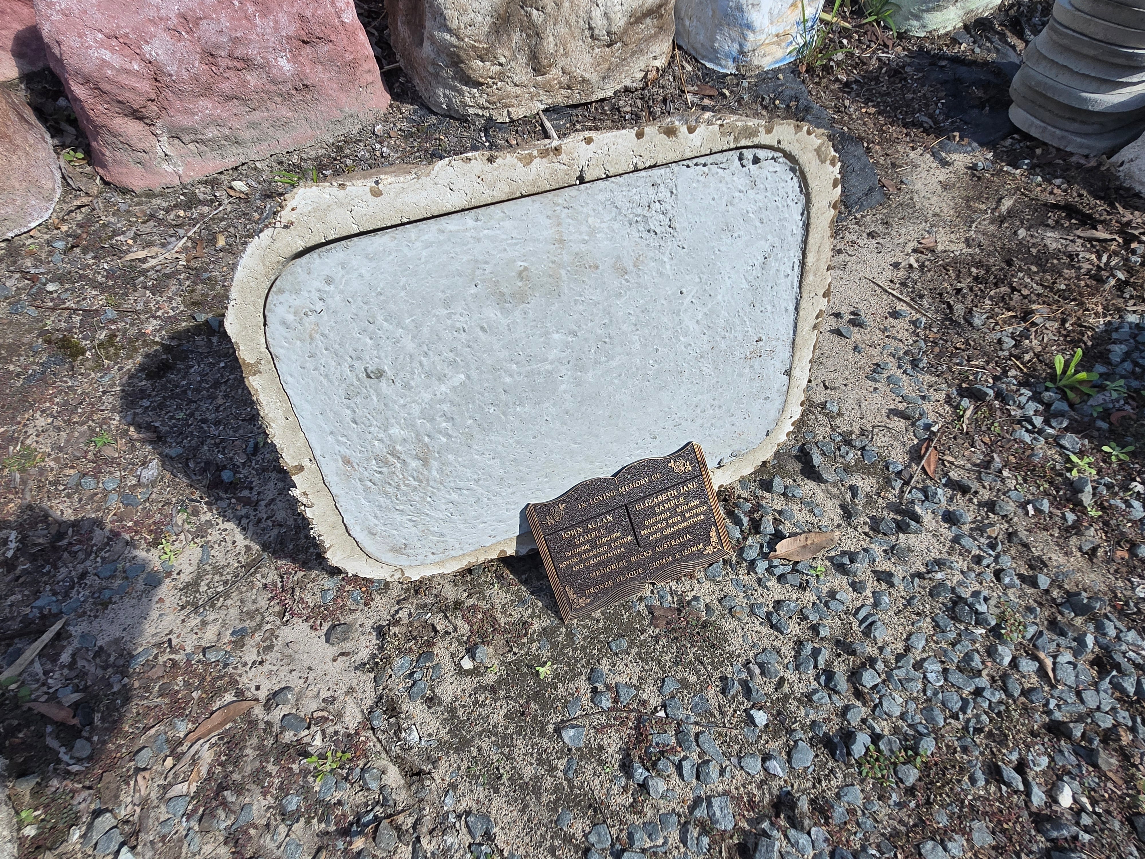 Memorial Rock Urn 2141 Extra-Large  Natural Riversand