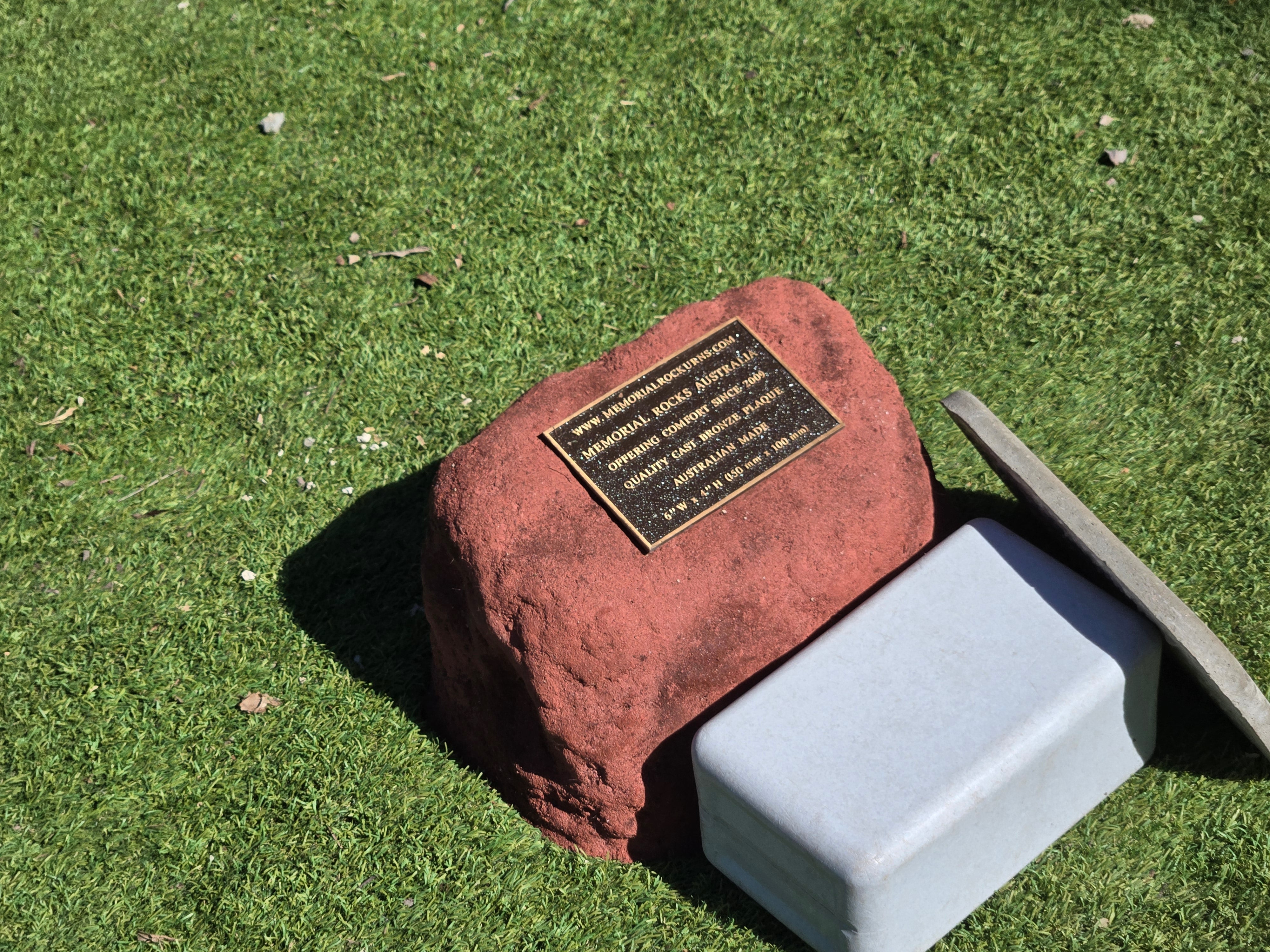 Memorial Rock Urn  2193 Regular Red