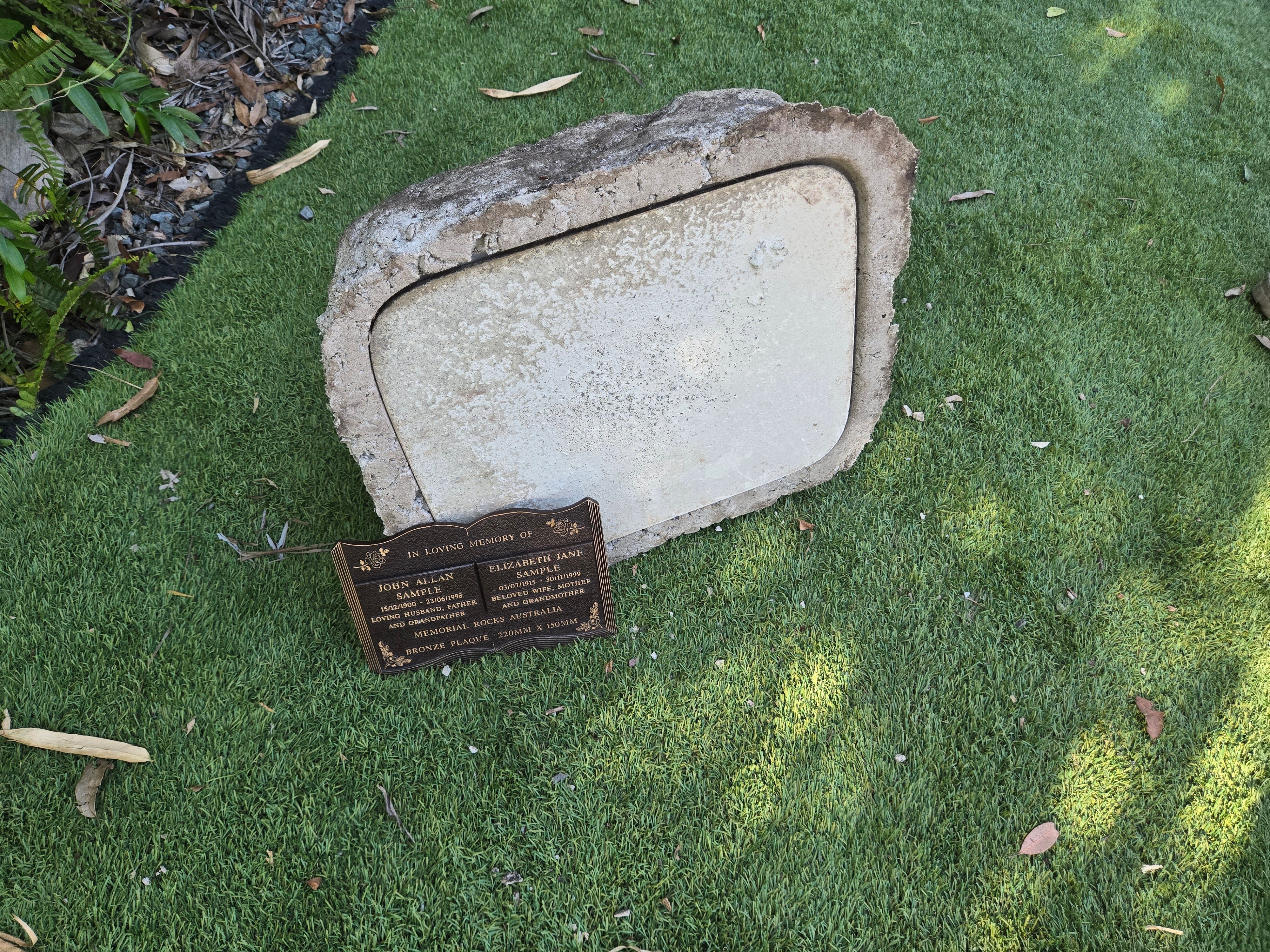 Memorial Rock Urn 2202 Large Double Natural Riversand