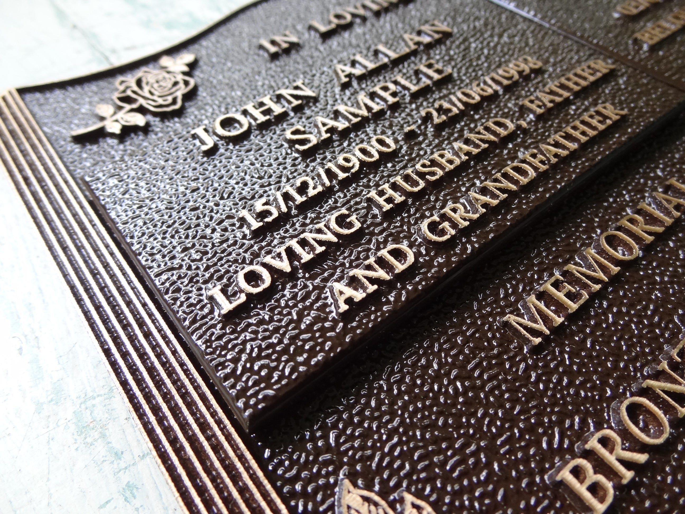 Quality Cut-Out Bronze Plaque for 2 Detachable Plates 220mm x 150mm (Incl. One Plate)