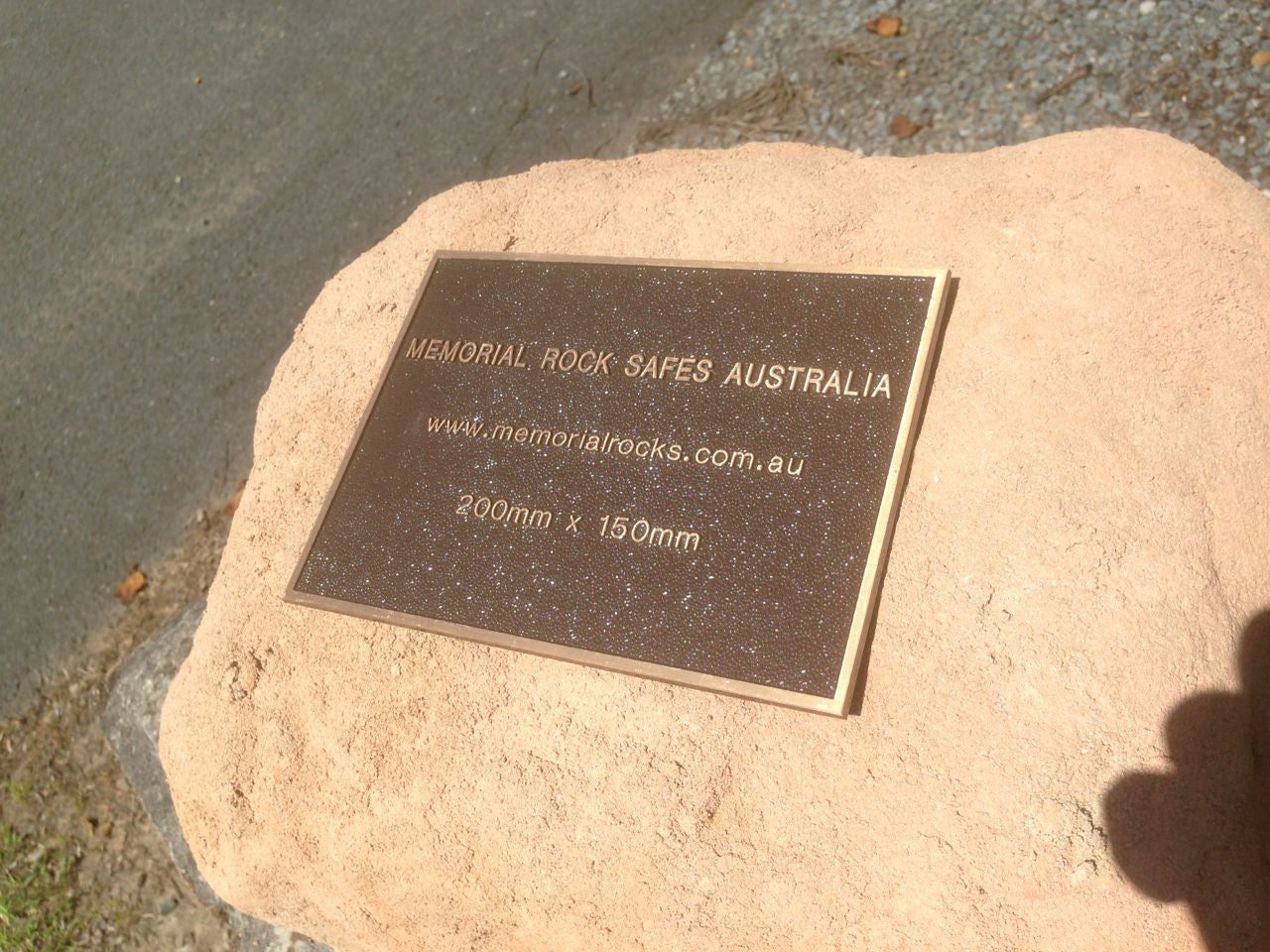 Quality Bronze Plaque Size 200mm x 150mm or 220mm x 150mm